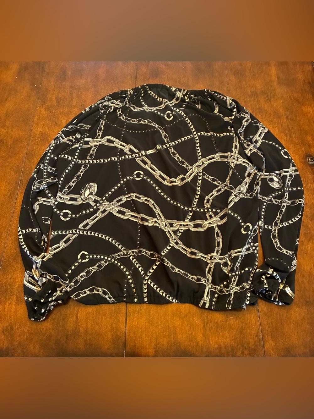 MICHAEL Michael Kors Black Long-Sleeve Top with Chain Print - Picture 3 of 4